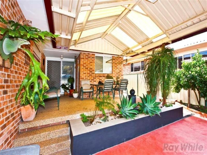 28 Wallis Crescent, Cecil Hills NSW 2171