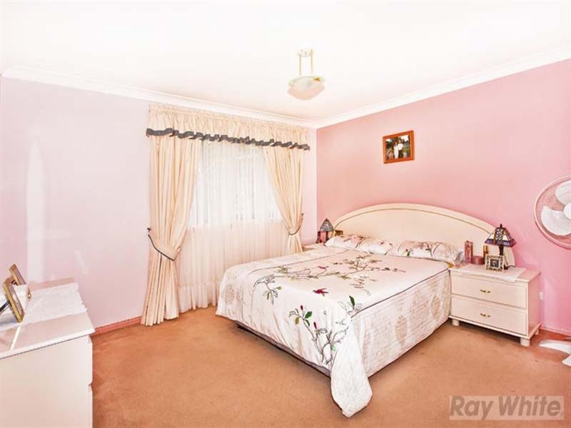 18 Waygara Avenue, Green Valley NSW 2168