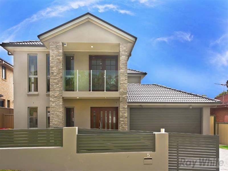 5 Murrumbidgee Street, Bossley Park NSW 2176