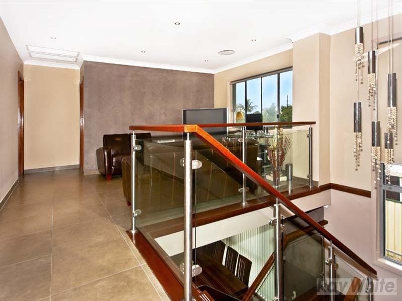 5 Murrumbidgee Street, Bossley Park NSW 2176