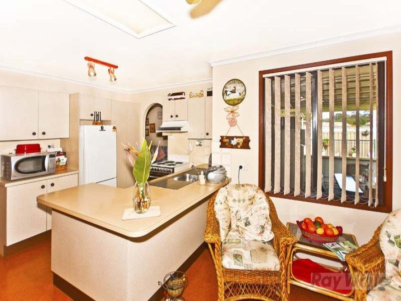 35 Gundagai Crescent, Wakeley NSW 2176