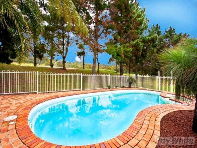 9 Usher Close, Abbotsbury NSW 2176