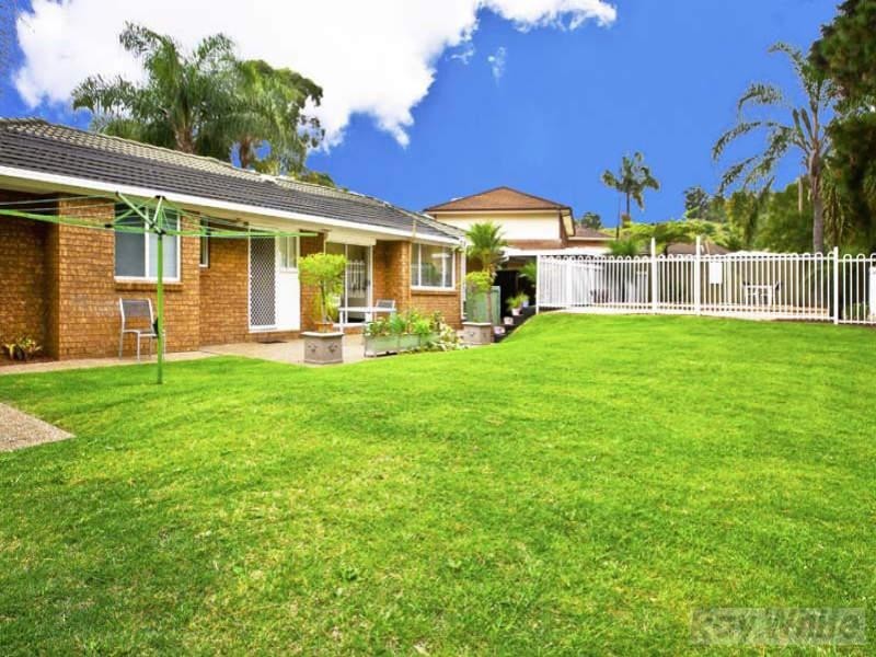 9 Usher Close, Abbotsbury NSW 2176