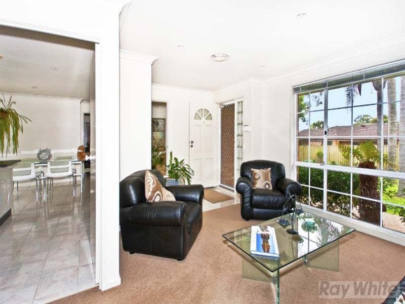 9 Usher Close, Abbotsbury NSW 2176