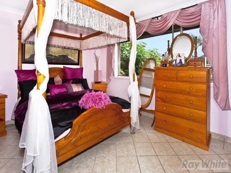 26 Baudin Crescent, Fairfield West NSW 2165