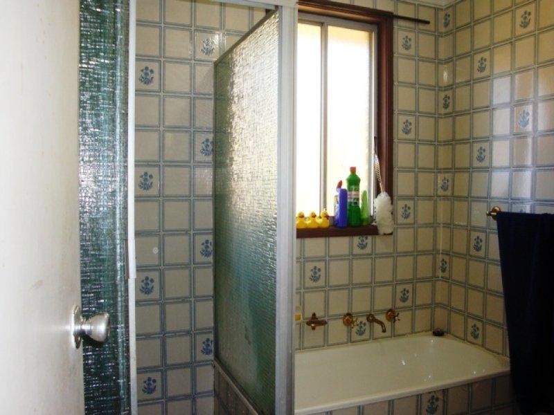 11 Westwood Street, Prairiewood NSW 2176