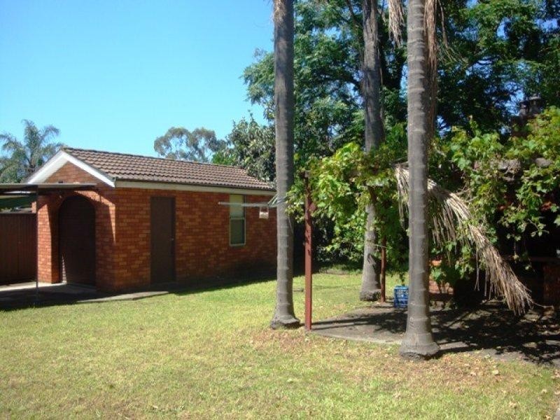 11 Westwood Street, Prairiewood NSW 2176