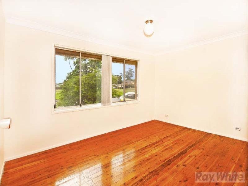 14 Westwood Street, Prairiewood NSW 2176