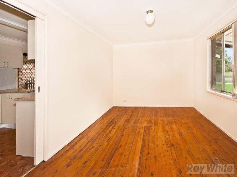 14 Westwood Street, Prairiewood NSW 2176