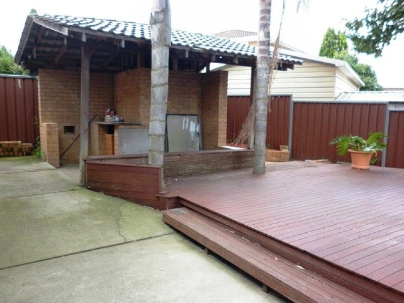 26 Boronia Road, Bossley Park NSW 2176