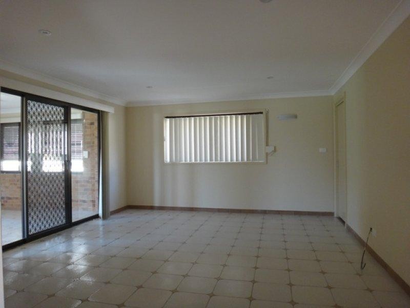 33 Stevenson Street, Wetherill Park NSW 2164