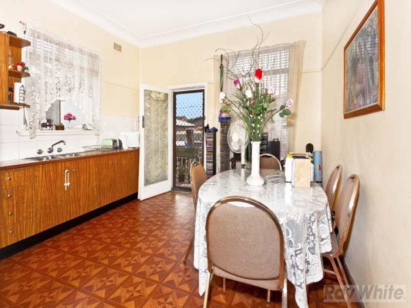 2 Quarry Road, Bossley Park NSW 2176