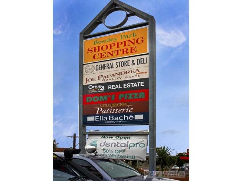 2 Quarry Road, Bossley Park NSW 2176