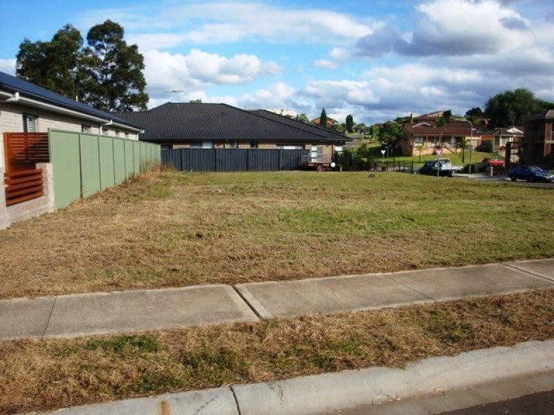 4 Maxwell Place, Abbotsbury NSW 2176