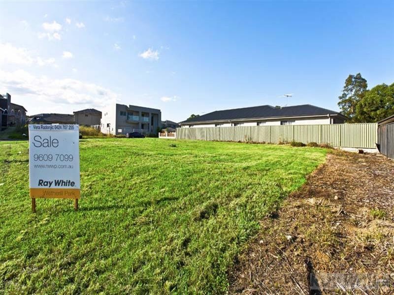 4 Maxwell Place, Abbotsbury NSW 2176