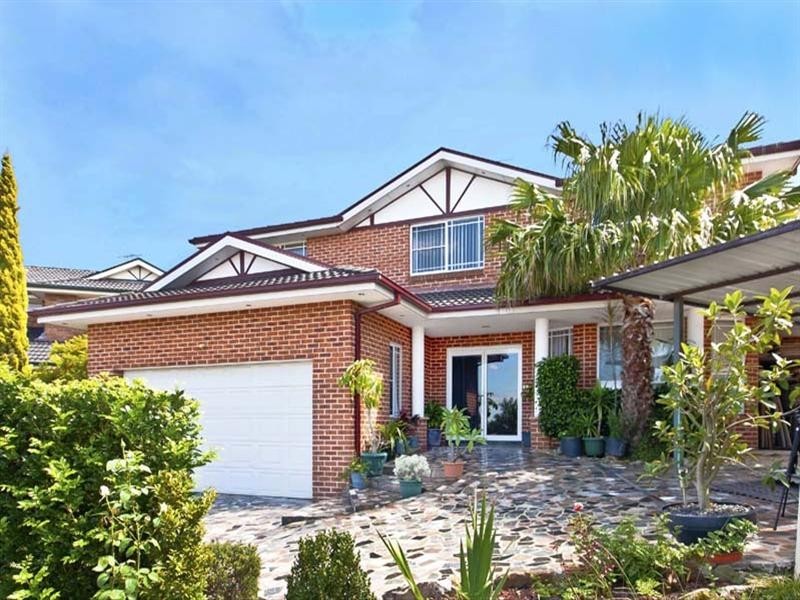 8 Tsar Close, Cecil Hills NSW 2171