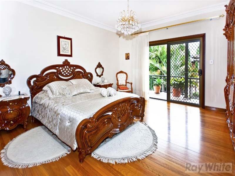 6 Gawler Place, Bossley Park NSW 2176