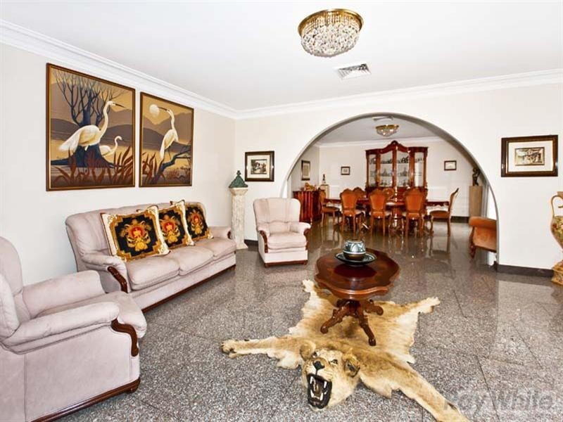 6 Gawler Place, Bossley Park NSW 2176