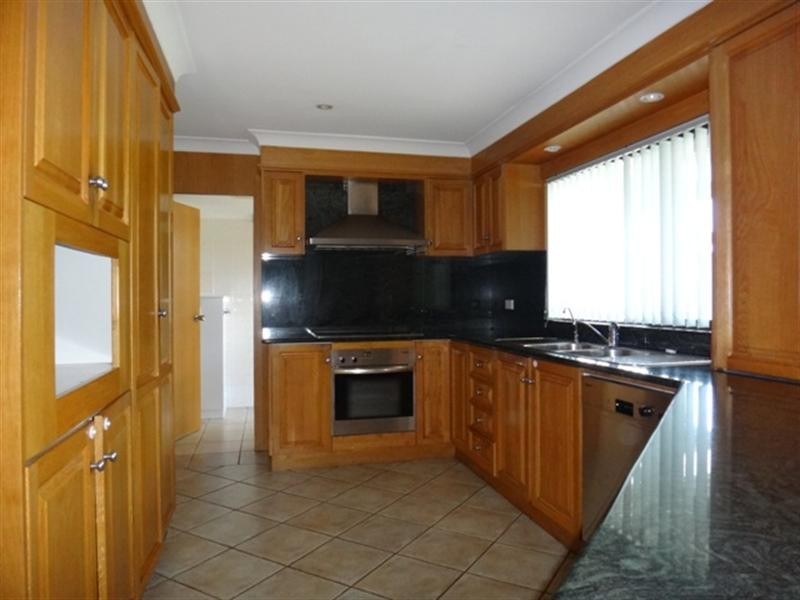 17 Newbolt Street, Wetherill Park NSW 2164