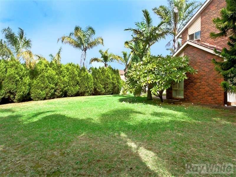 33 Mariner Crescent, Abbotsbury NSW 2176