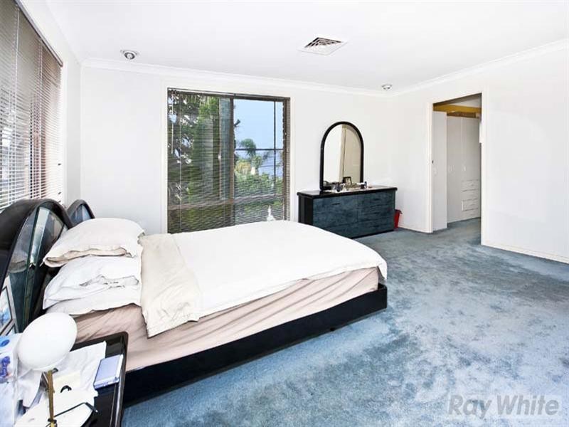 33 Mariner Crescent, Abbotsbury NSW 2176