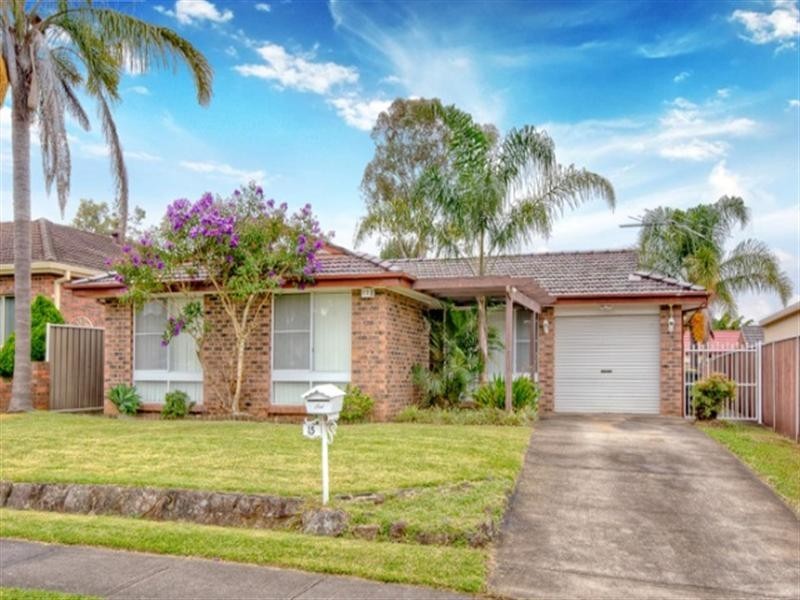 15 Mariani Close, Bossley Park NSW 2176