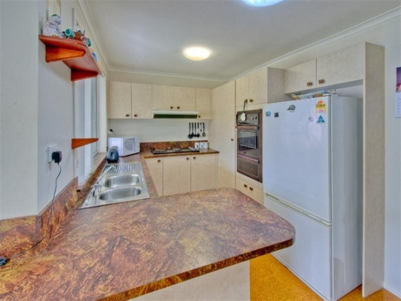 15 Mariani Close, Bossley Park NSW 2176