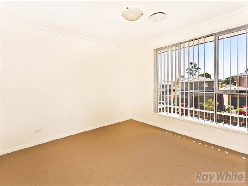 3 Reeves Crescent, Bonnyrigg NSW 2177
