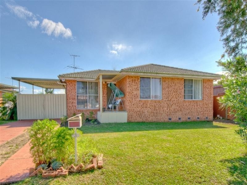 3 Lomond Street, Wakeley NSW 2176