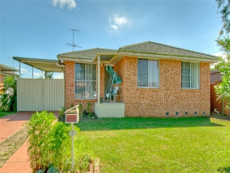 3 Lomond Street, Wakeley NSW 2176