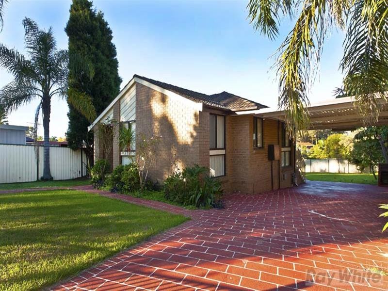 2 Kokoda Place, Bossley Park NSW 2176