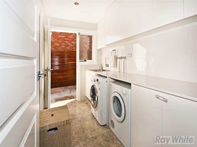 7 Driscoll Street, Abbotsbury NSW 2176