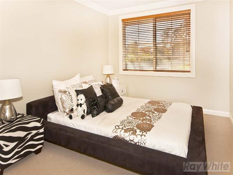 7 Driscoll Street, Abbotsbury NSW 2176