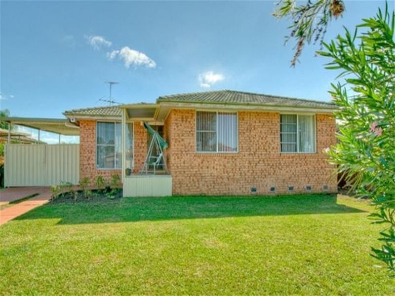 3 Lomond Street, Wakeley NSW 2176