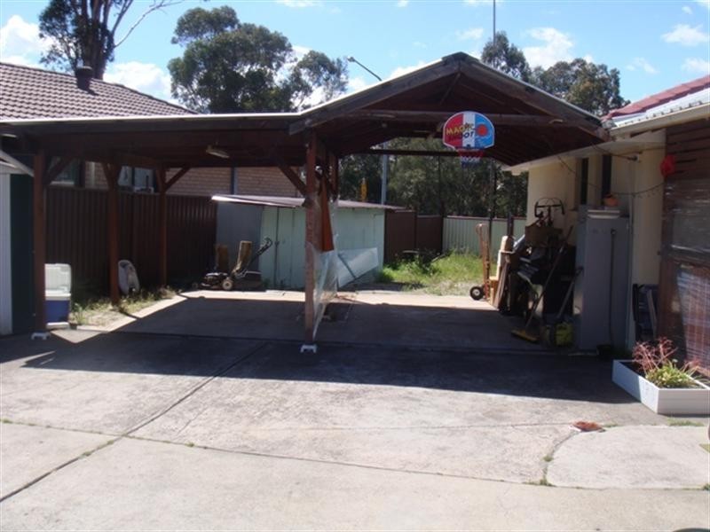 10 Marble Street, Bossley Park NSW 2176