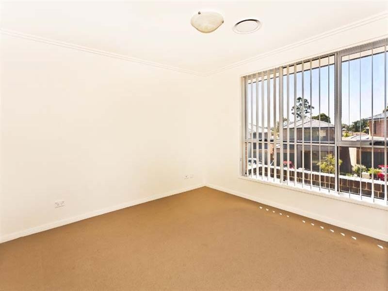 3 Reeves Crescent, Bonnyrigg NSW 2177