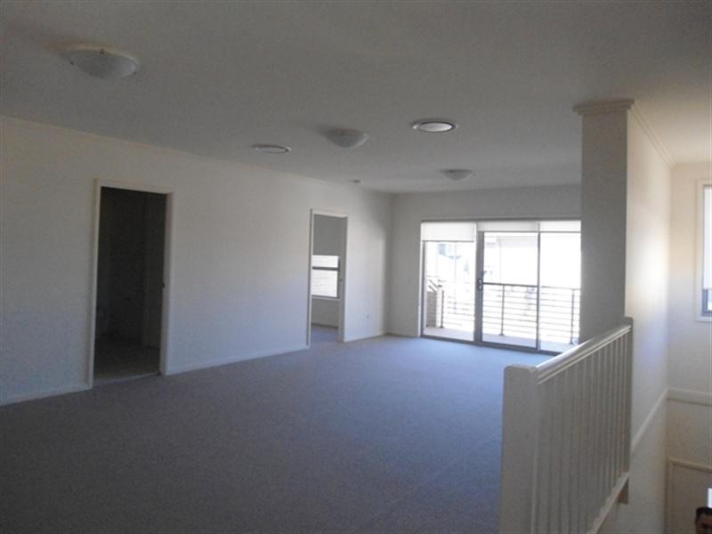 1/21 Cronin Place, Bonnyrigg NSW 2177