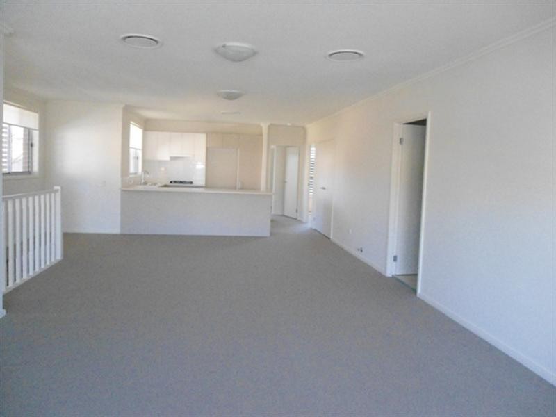 1/21 Cronin Place, Bonnyrigg NSW 2177