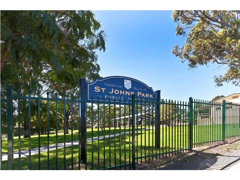 3 Reeves Crescent, Bonnyrigg NSW 2177