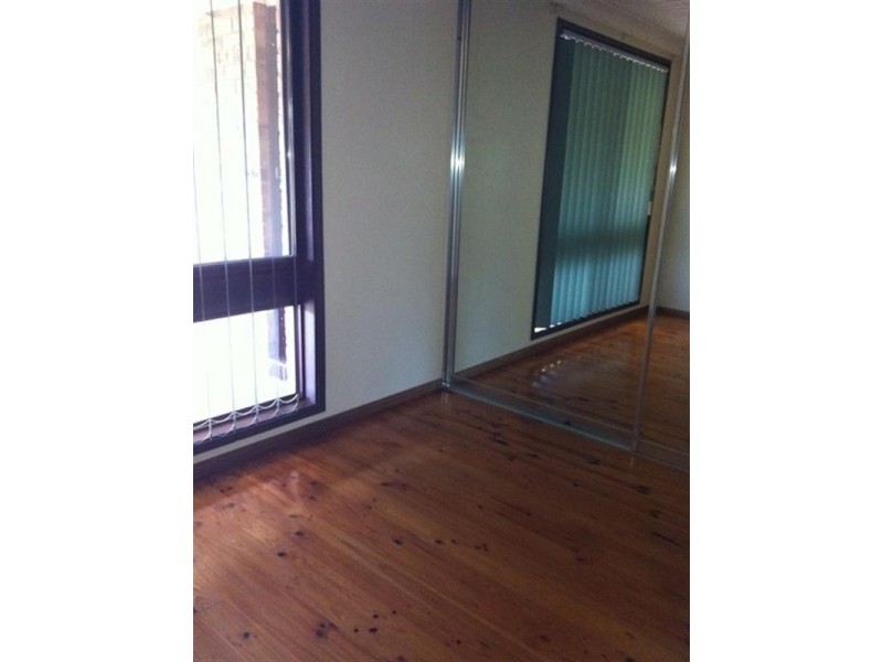 24 Quarry Road, Bossley Park NSW 2176