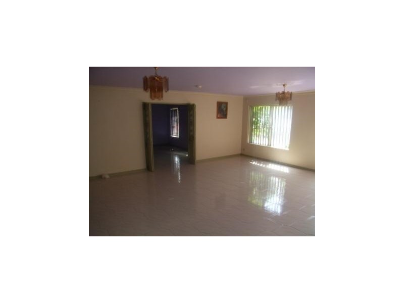 3/2 Lewers Close, Abbotsbury NSW 2176