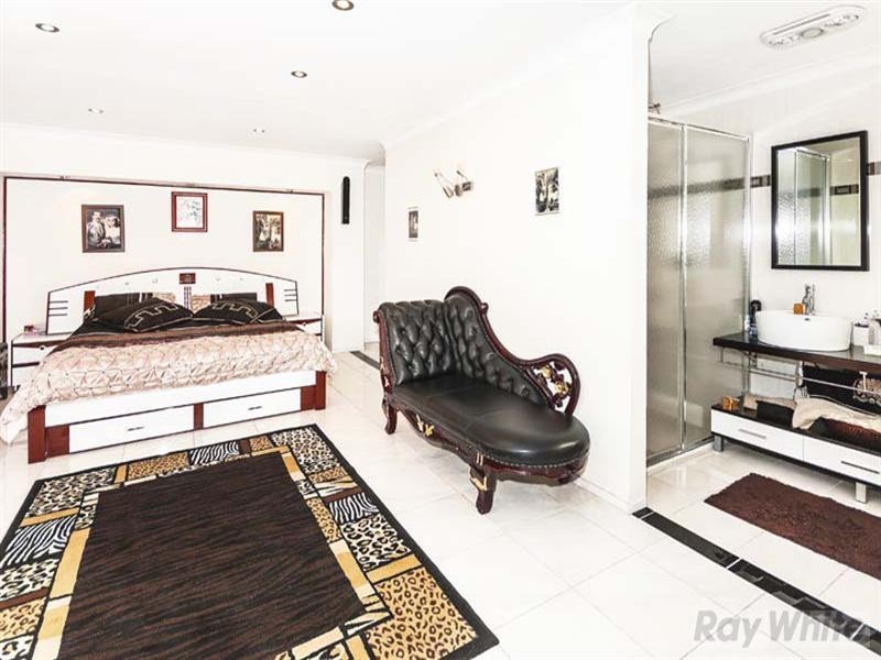 141 Bossley Road, Bossley Park NSW 2176