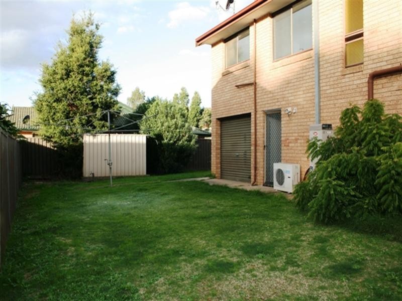 19 Greenfield Road, Greenfield Park NSW 2176