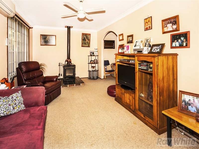 11 Timothy Place, Edensor Park NSW 2176