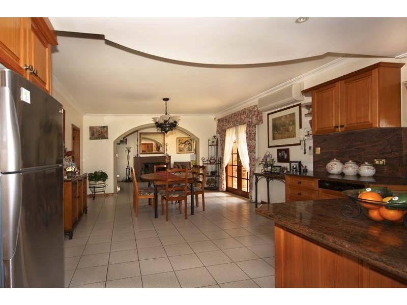 14 Mariner Cresent, Abbotsbury NSW 2176