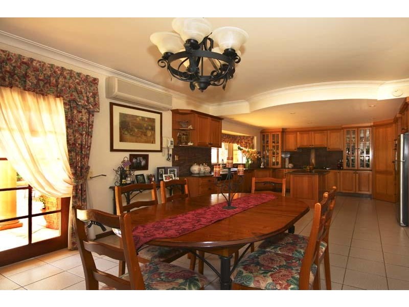 14 Mariner Cresent, Abbotsbury NSW 2176