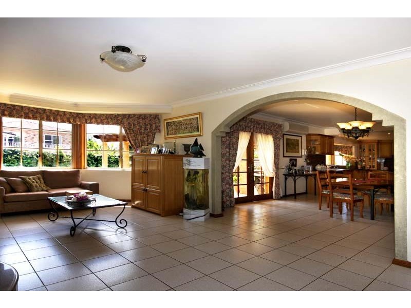 14 Mariner Cresent, Abbotsbury NSW 2176