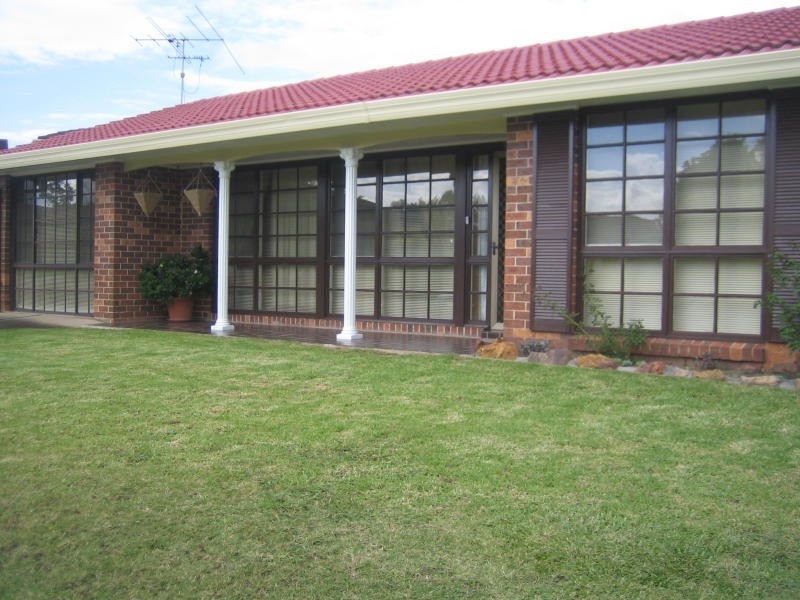 16 Kiandra Place, Wakeley NSW 2176