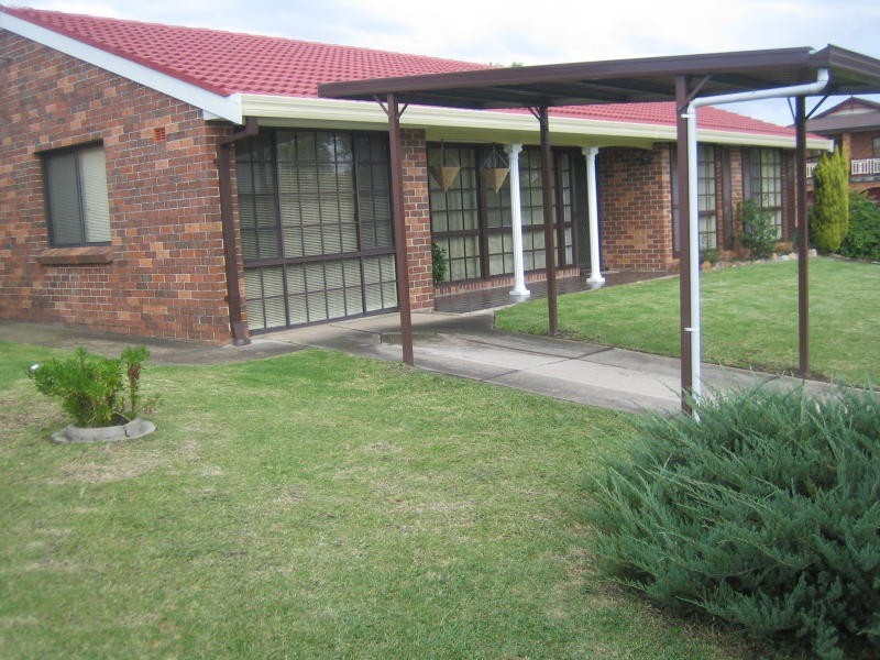 16 Kiandra Place, Wakeley NSW 2176