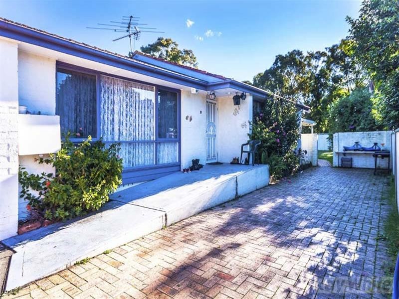 7 Coburg Place, St Johns Park NSW 2176